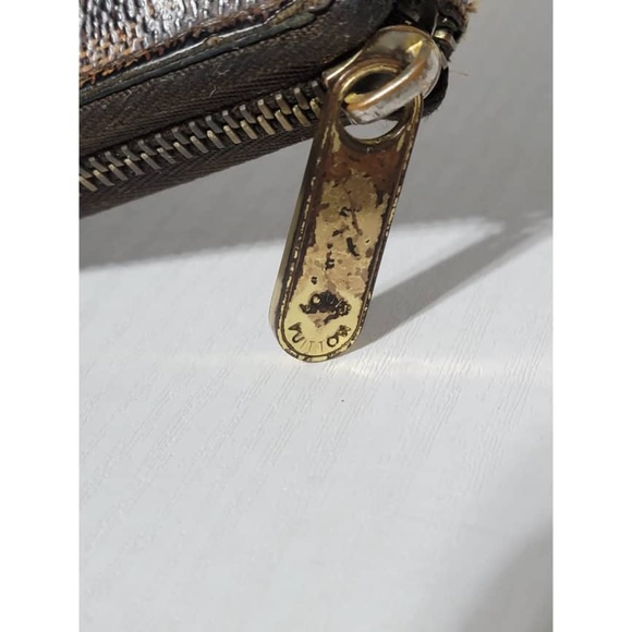 Authentic Louis Vuitton Damier Ebene Canvas Zippy Wallet Brown - Picture 7 of 16